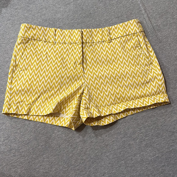 Yellow and white shorts size 2 - Picture 2 of 4